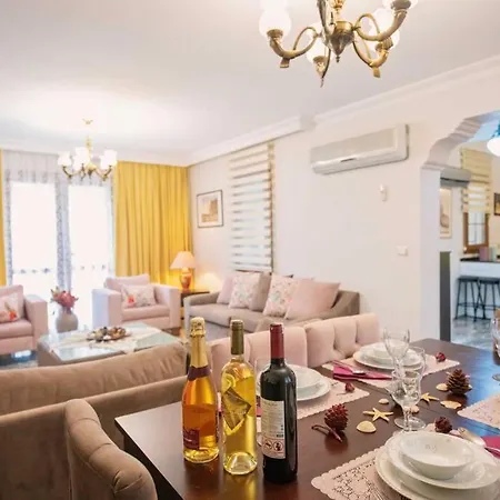 Villa Aybek *